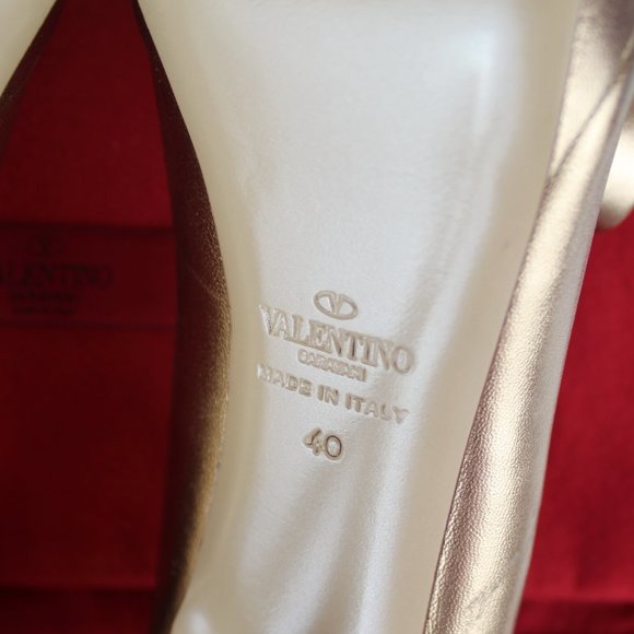 NEW VALENTINO GARAVANI Bow Leather Heeled Pump - Picture 15 of 16